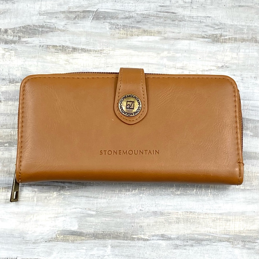 Stone Mountain Brown Soft Leather Wallet Zip Around Billfold Id Checkbook Clutch